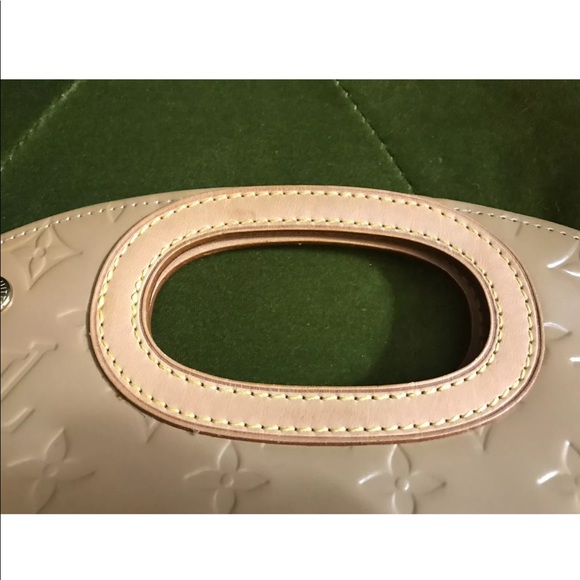 Authentic Louis Vuitton Monogram Vernis - Picture 4 of 7